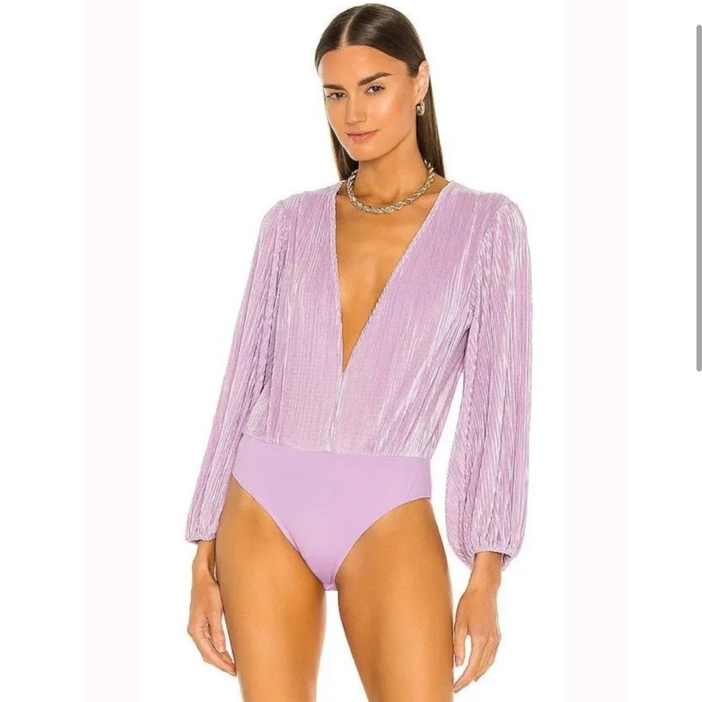 NEW WITH TAG DANNIJO Bell Sleeve Bodysuit In Lavender Size M